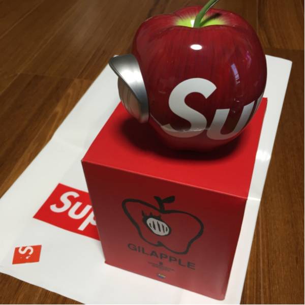 Supreme UNDERCOVER Gilapple シュプリーム medicomtoy BOX Supreme UNDERCOVER Gilapple シュプリーム medicomtoy BOX