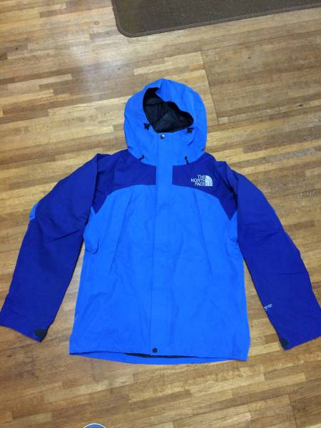 ノースフェイス マウンテンジャケット　NP15105 Lサイズ　青