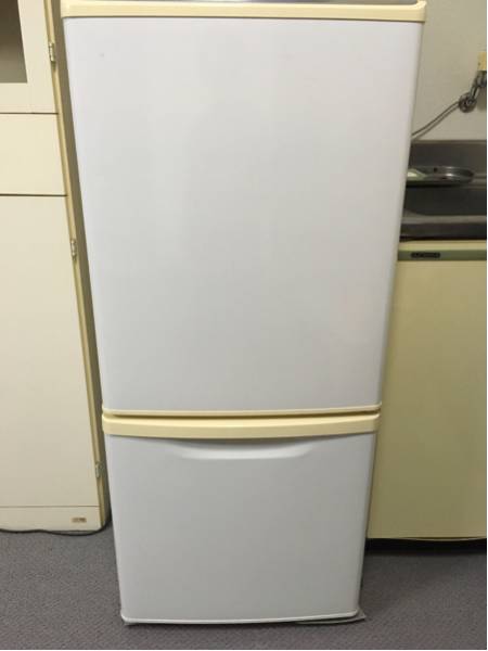 配送設置込】Panasonic 138L 冷蔵庫 下冷凍 NR-B141W 【公式 