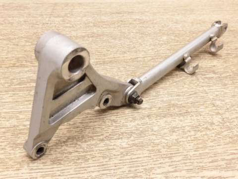 XJR400R☆4HM☆トルクロッド/キャリパーサポート☆28Y88