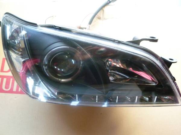 アルテッツァ DRLスタイル プロジェクター ヘッドライト 美品