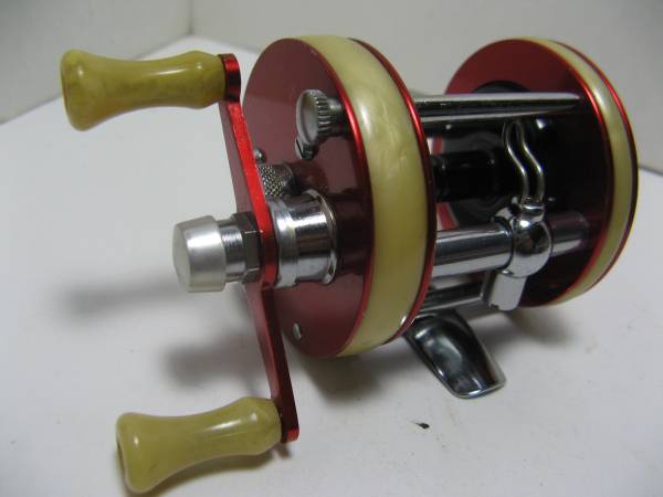 ABU(アブ)Ambassadeur2600g ダイレクト＋フリー レアー美品Nice!