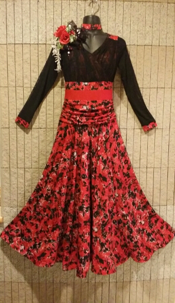 社交ダンス　パーティー ドレス ワンピース X'mas 薔薇 新品 赤