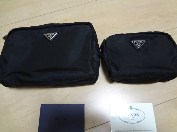 PRADA　プラダ　黒　ポーチ　大小　2個セット