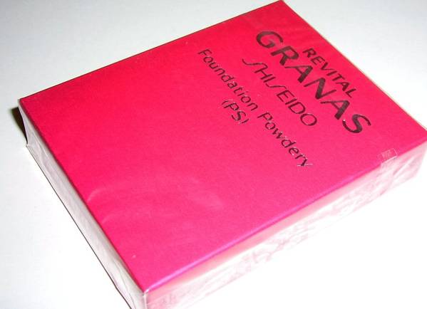 未開封リバイタルグラナス　ファンデーションパウダリー(PS)OC10