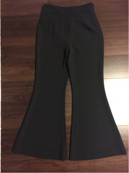 アドーア/フレアパンツ