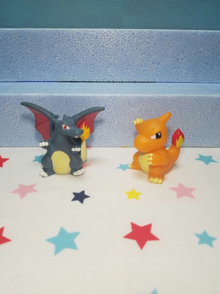 ポケモンキッズ リザードン 色違い 指人形 ポケモンキッズ 指人形/色違い リザード、リザードン 2体セット