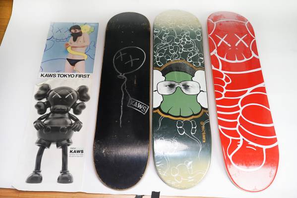 KAWS直筆アート SUPREME スケートデッキ シュプリーム zooyork