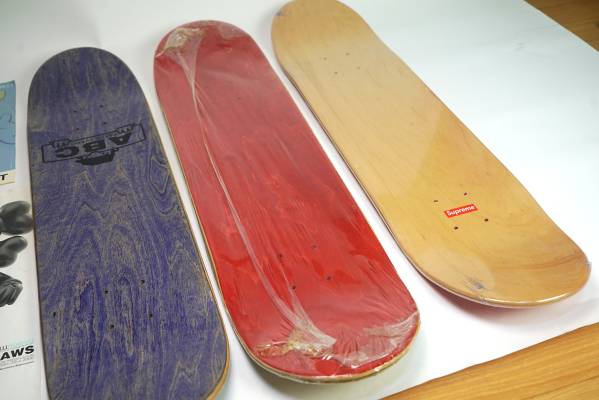 KAWS直筆アート SUPREME スケートデッキ シュプリーム zooyork