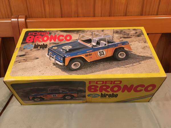 ヒロボー ブロンコ／組立式 エンジン付ラジコン_1