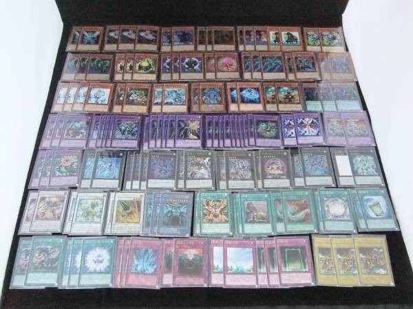 遊戯王 プレイ用カードまとめて224枚 キズダブリ有 中古品V ,『遊戯王