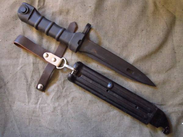 ロシア軍 6kh5ラバー銃剣&ブラックスカバード バヨネット AK74 ②(個人