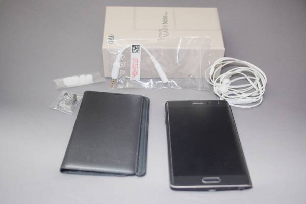 【中古美品】Galaxy NoteEdge SCL24　（ブラック）おまけ付_1