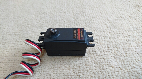 フタバ サーボ BLS551 ブラシレス 【中古】