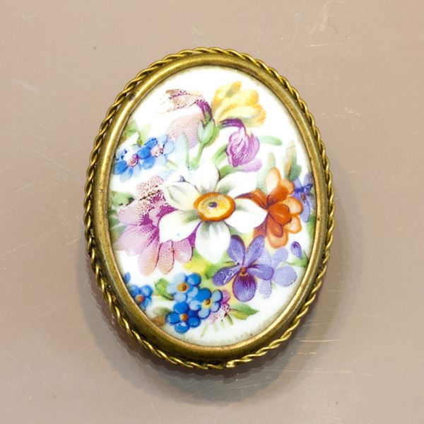 ブランド不明＊アンティークブローチ＊リモージュ磁器_1