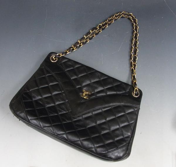 シャネル CHANEL Vステッチ vステッチ（バッグ｜バッグ・小物 