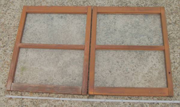 小さな木枠ガラス戸2枚 アンティーク扉天然無垢自然木_1