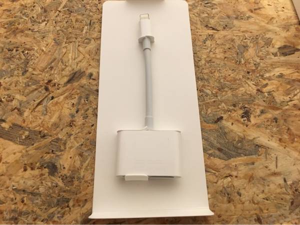 Apple LightningーDigital AVアダプタMD826AM
