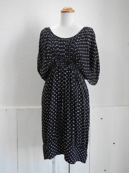 ◆美品◆ZUCCA ズッカ ドット柄ワンピース ウエストゴムシャーリング　M