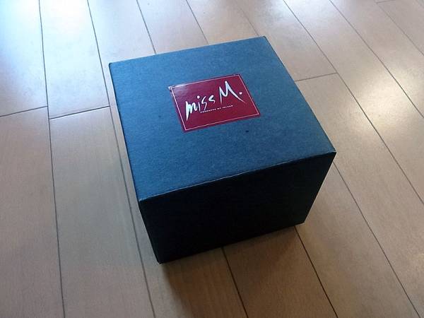 A4/中島みゆき 木製オリジナル時計付きオルゴール