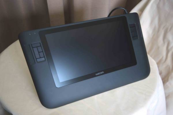 WACOM 液晶タブレットDTZ-1200W/G ◇Wacomワコム◇Cintiq 12WX◇DTZ 