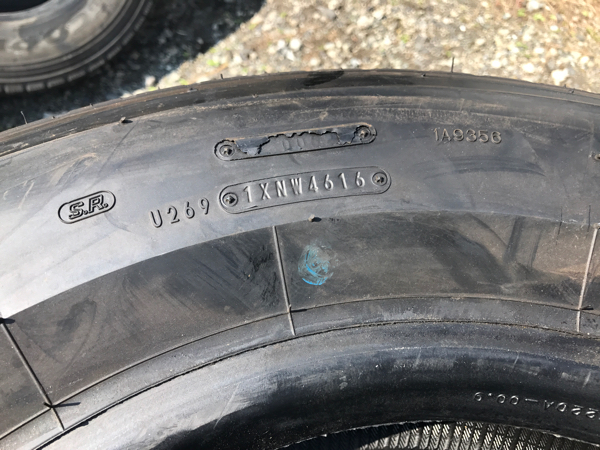 新車外し4t用タイヤ 225/80R17.5 6本 タイヤ トラック、ダンプ、建設