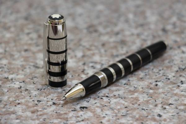 Montblanc　ボールペン 中古 MONTBLANC 超希少ブラック×シルバー 極美品 重厚 ボールペン 中古