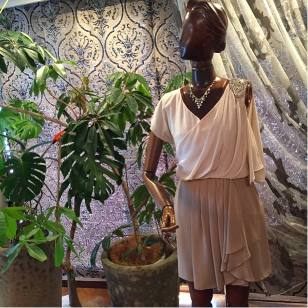 GRACE CONTINENTAL ビジューカシュクールワンピ ベージュ ホワイト 36