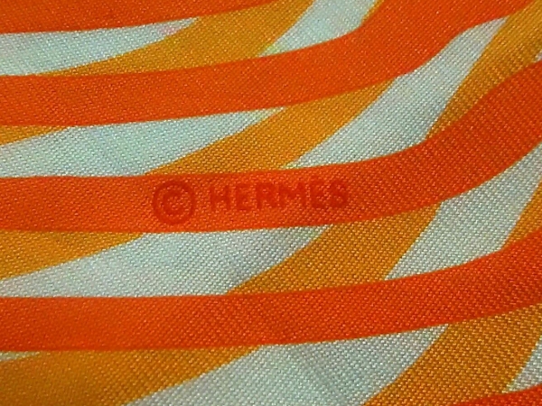 エルメス スカーフ 美品 ツィリー 白×オレンジ HERMES ジャンル 【公式