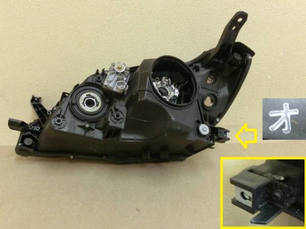grx130 マークX 130 GRX130 前期 Sパッケージ 右ヘッドライト HID用 22