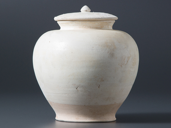 【五】唐白磁有蓋壷