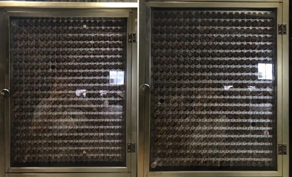 柘 日本の名字5000傑回転キャスター式タワー 約4950本 ハンコ  