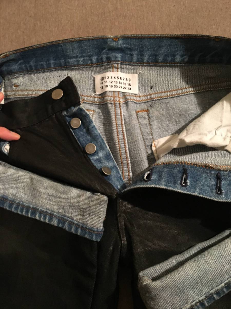 q154033923.5