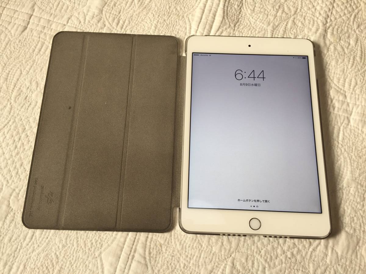 ★中古美品・送料無料・おまけ付★ iPad mini4 docomo 16GB シルバー 利用制限〇_2