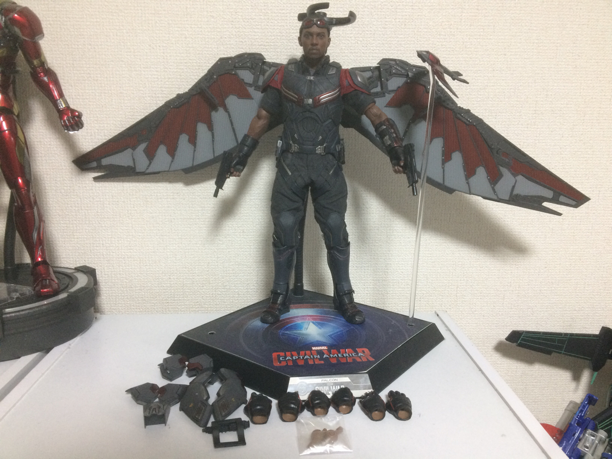 ホットトイズ ファルコン シビルウォー キャプテンアメリカ