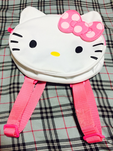 ハローキティHELLO KITTYフェイス型リュックサックサンリオバッグ鞄(ハローキティ)｜売買されたオークション情報、yahooの商品情報を ...