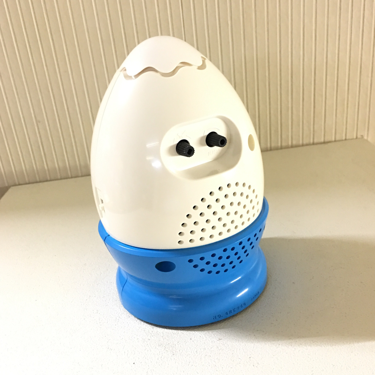 CITIZEN 夢たまご 青 ニワトリが鳴く目覚まし時計 4RE836-004 シチズン