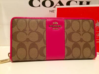 COACH コーチ 新品 人気ピンクルビー アコーディオン シグネチャー 長財布♪