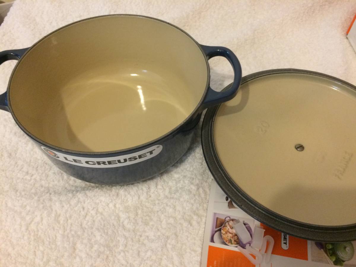 ルクルーゼ ココットロンド 色:インクink 20cm