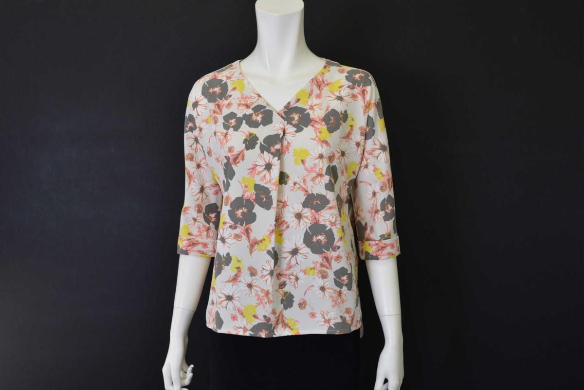 1979-17R0123★シップス ships 2017新品★旬のVネック.:*フラワープリントブラウス/ピンク