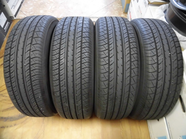 限定商品*送料無料 【ヨコハマ アドバンdB 215/60R16 ◇バリ溝4本SET 限定商品*送料無料 【ヨコハマ アドバンdB 215/60R16 ◇バリ溝4本SET