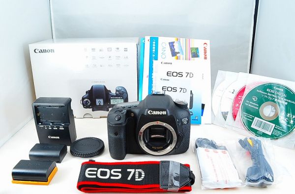 MAX CAMERA】キヤノン CANON EOS 7D 元箱・付属品付き 【公式通販】