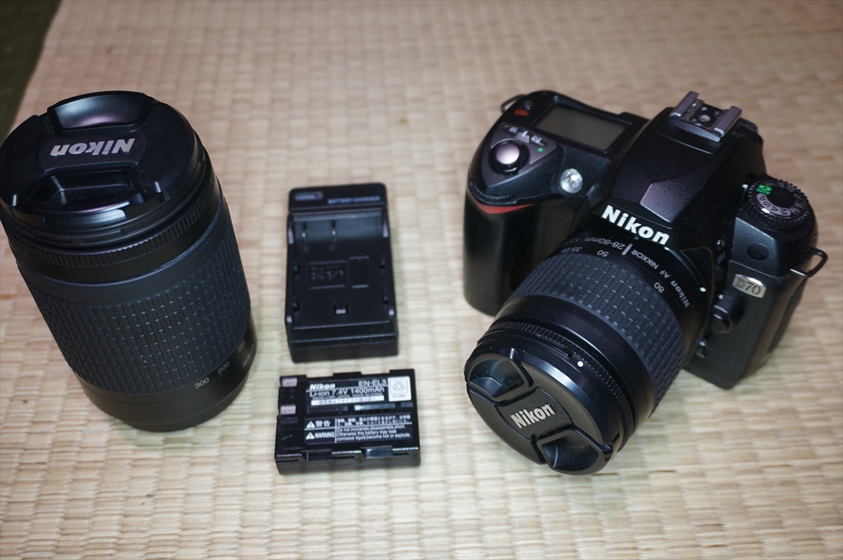 送料無料 Nikon デジタル一眼　D70 28-80mm 70-300mm レンズ付き