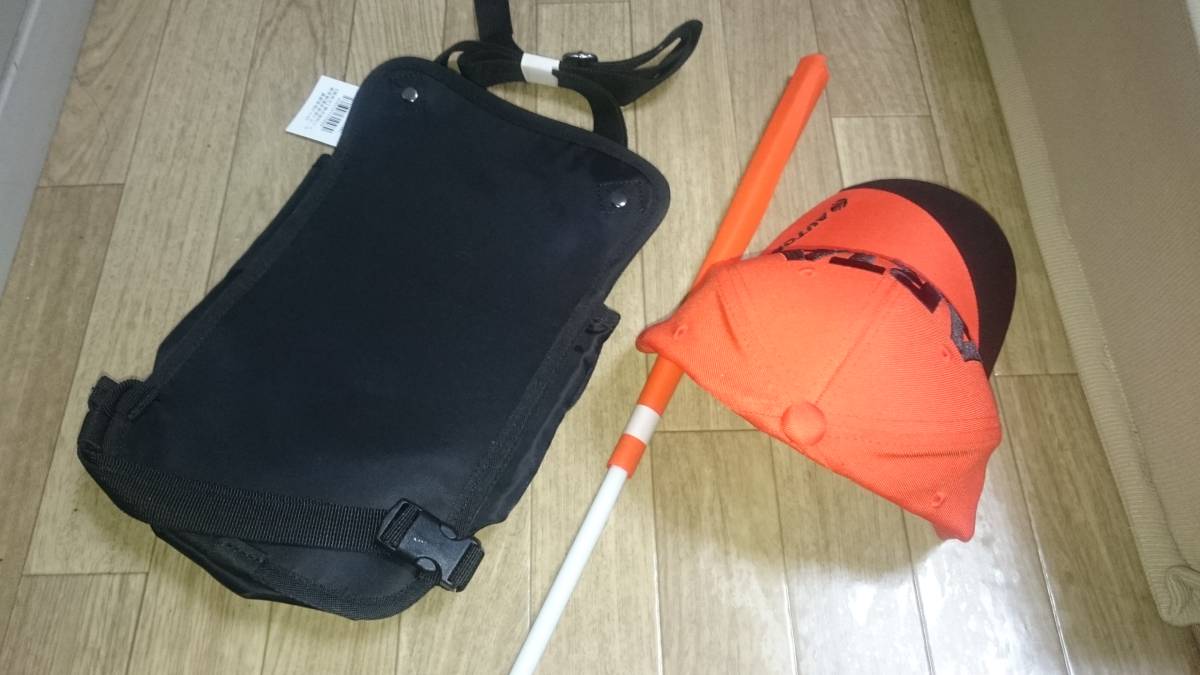 ARTA オートバックスレーシング ホルスターバッグ、キャップ、フラッグ 
