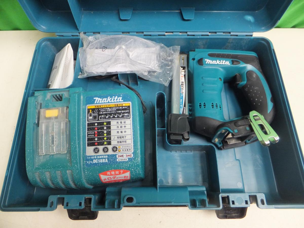 マキタ充電式タッカーST420D キレイ☆makita 充電式 タッカ ST420D 