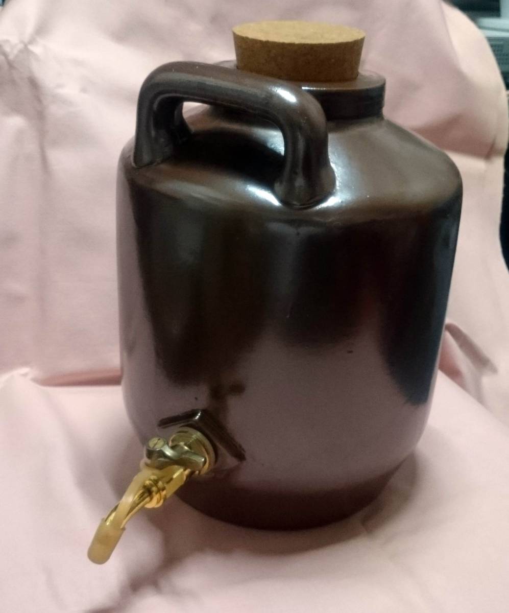 焼酎サーバー　大型　高さ３０ｃｍ　ディスプレイなどにどうですか