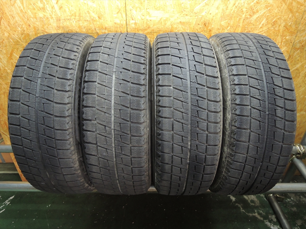 215/60R17 ブリヂストン ブリザック BLIZZAK REVO2 スタッドレス 4本セット エスティマ CR-V他 愛知県から発送 送料安い！手渡し可能！W757