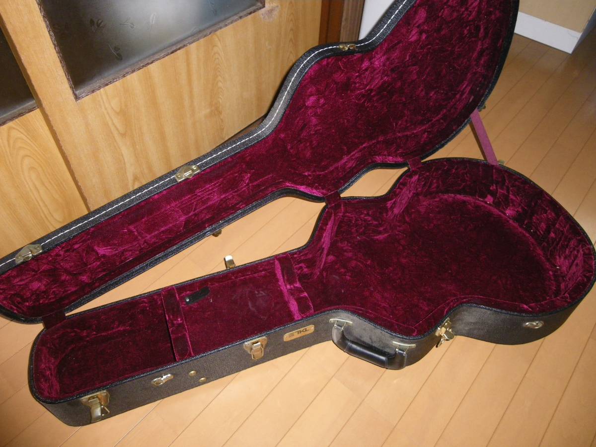 TKL社製　ハードケース　ギブソンJ-200、L-5など17インチボディ用