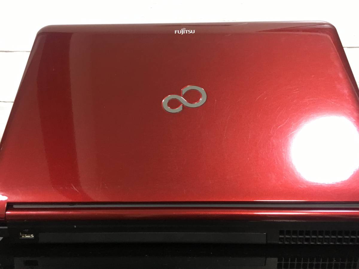 高速Core i7(Ivy Bridge)☆爆速SSD】 富士通 AH77/H レッド 新品