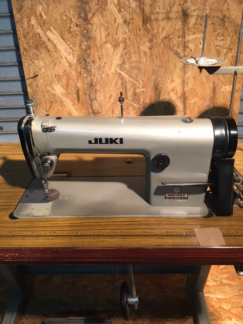 中古〕業務用 JUKI ジューキ ミシン DDL-227 台付 足踏み 実働 すぐ 